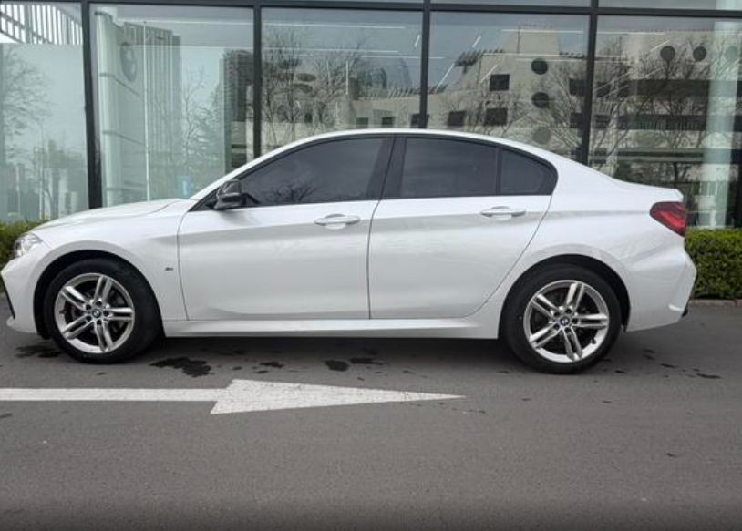 BMW 1 серия F20-F21 рестайлинг 2, 2022 год, 1 960 000 рублей, 10 фотография