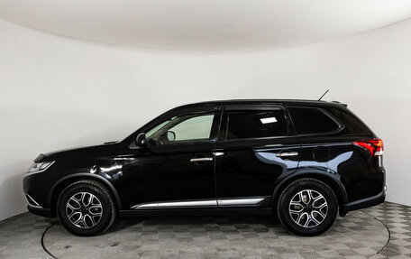 Mitsubishi Outlander III рестайлинг 3, 2015 год, 1 449 000 рублей, 8 фотография