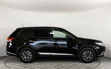Mitsubishi Outlander III рестайлинг 3, 2015 год, 1 449 000 рублей, 4 фотография