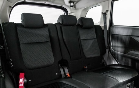Mitsubishi Outlander III рестайлинг 3, 2015 год, 1 449 000 рублей, 20 фотография