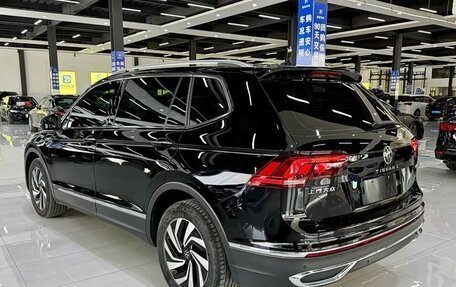 Volkswagen Tiguan II, 2023 год, 2 645 000 рублей, 5 фотография