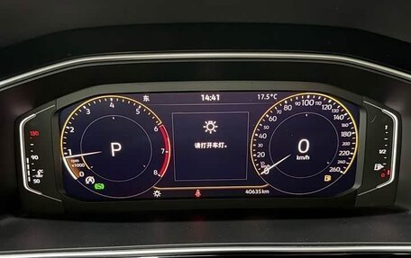 Volkswagen Tiguan II, 2023 год, 2 645 000 рублей, 10 фотография