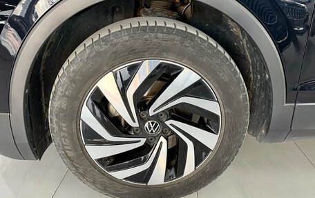 Volkswagen Tiguan II, 2023 год, 2 645 000 рублей, 14 фотография