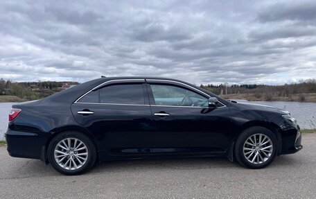 Toyota Camry, 2018 год, 2 250 000 рублей, 11 фотография
