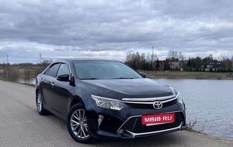 Toyota Camry, 2018 год, 2 250 000 рублей, 4 фотография