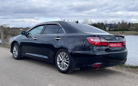 Toyota Camry, 2018 год, 2 250 000 рублей, 8 фотография