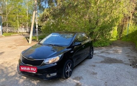 KIA Rio III рестайлинг, 2015 год, 858 000 рублей, 2 фотография