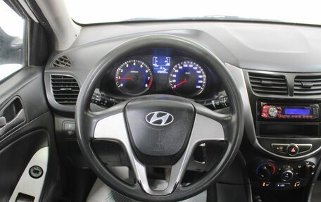 Hyundai Solaris II рестайлинг, 2014 год, 830 000 рублей, 16 фотография