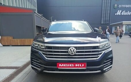Volkswagen Touareg III, 2018 год, 4 550 000 рублей, 4 фотография
