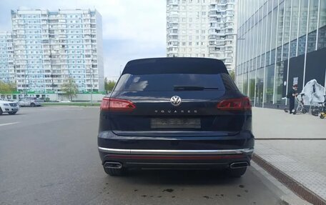 Volkswagen Touareg III, 2018 год, 4 550 000 рублей, 7 фотография