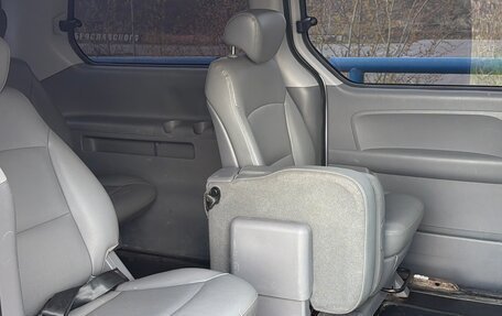 Hyundai Grand Starex Grand Starex I рестайлинг 2, 2008 год, 1 350 000 рублей, 9 фотография