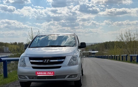 Hyundai Grand Starex Grand Starex I рестайлинг 2, 2008 год, 1 350 000 рублей, 5 фотография