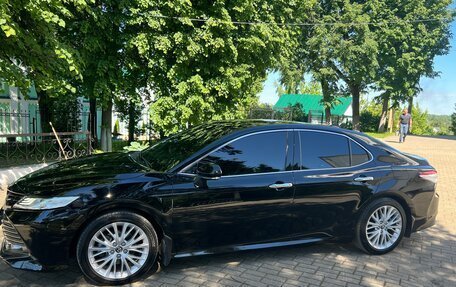 Toyota Camry, 2018 год, 3 100 000 рублей, 5 фотография