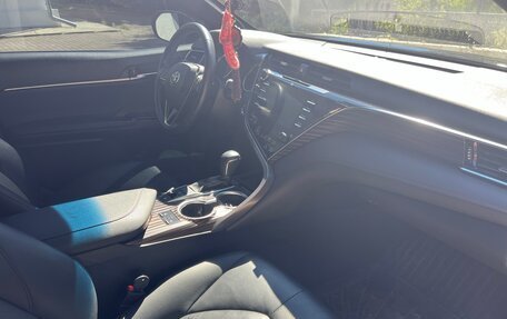 Toyota Camry, 2018 год, 3 100 000 рублей, 17 фотография