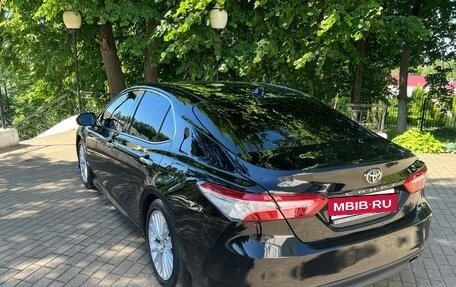 Toyota Camry, 2018 год, 3 100 000 рублей, 3 фотография