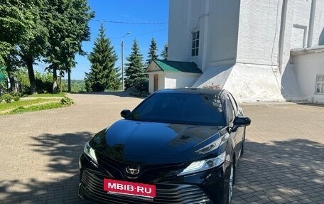 Toyota Camry, 2018 год, 3 100 000 рублей, 8 фотография