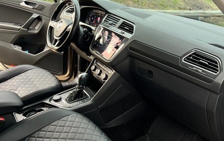Volkswagen Tiguan II, 2017 год, 2 900 000 рублей, 10 фотография
