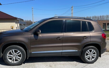 Volkswagen Tiguan I, 2014 год, 1 600 000 рублей, 2 фотография
