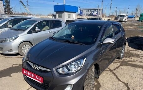 Hyundai Solaris II рестайлинг, 2012 год, 899 000 рублей, 2 фотография