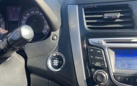 Hyundai Solaris II рестайлинг, 2012 год, 899 000 рублей, 12 фотография