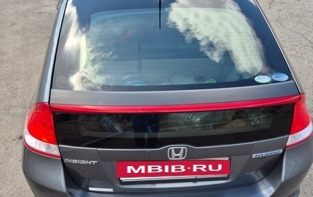 Honda Insight II рестайлинг, 2010 год, 830 000 рублей, 3 фотография