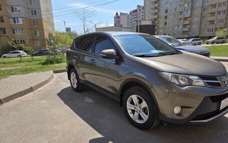 Toyota RAV4, 2013 год, 1 850 000 рублей, 3 фотография