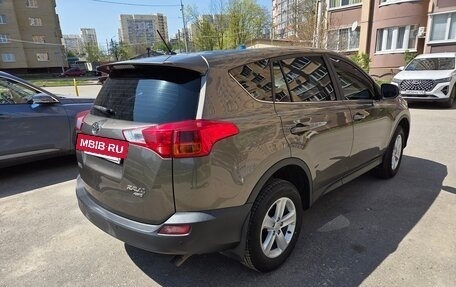 Toyota RAV4, 2013 год, 1 850 000 рублей, 8 фотография