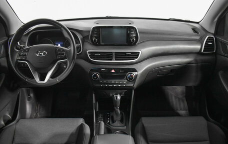 Hyundai Tucson III, 2019 год, 2 240 000 рублей, 13 фотография