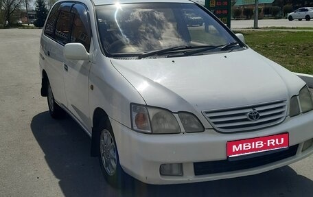 Toyota Gaia, 2000 год, 515 000 рублей, 1 фотография