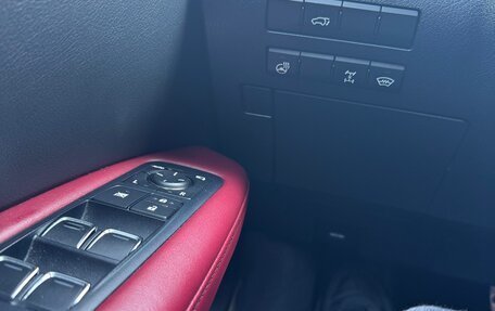 Lexus RX IV рестайлинг, 2016 год, 3 600 000 рублей, 13 фотография