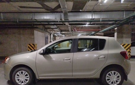 Renault Sandero II рестайлинг, 2016 год, 800 000 рублей, 6 фотография