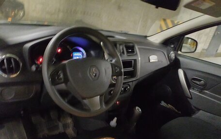 Renault Sandero II рестайлинг, 2016 год, 800 000 рублей, 5 фотография