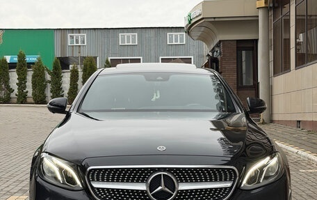 Mercedes-Benz E-Класс, 2018 год, 4 290 000 рублей, 17 фотография