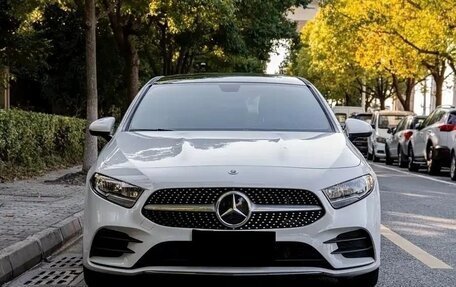 Mercedes-Benz A-Класс, 2022 год, 2 132 000 рублей, 2 фотография
