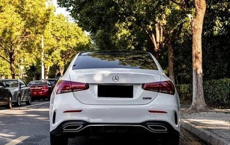 Mercedes-Benz A-Класс, 2022 год, 2 132 000 рублей, 4 фотография