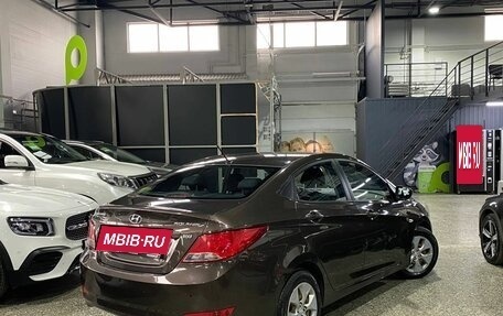 Hyundai Solaris II рестайлинг, 2015 год, 859 000 рублей, 4 фотография