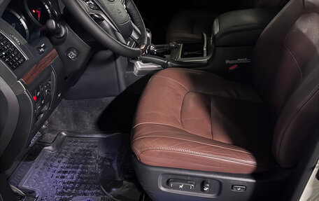 Toyota Land Cruiser 200, 2016 год, 7 100 000 рублей, 19 фотография