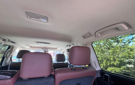 Toyota Land Cruiser 200, 2016 год, 7 100 000 рублей, 28 фотография