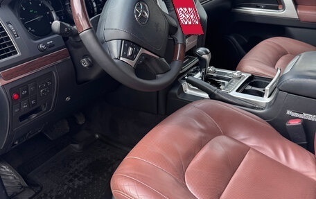 Toyota Land Cruiser 200, 2016 год, 7 100 000 рублей, 23 фотография