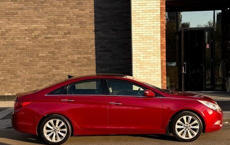Hyundai Sonata VI, 2012 год, 1 100 000 рублей, 2 фотография