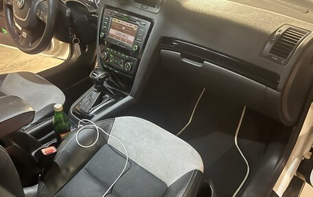 Skoda Octavia RS, 2011 год, 1 090 000 рублей, 9 фотография