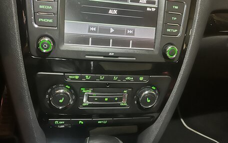 Skoda Octavia RS, 2011 год, 1 090 000 рублей, 16 фотография