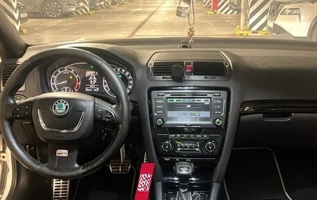 Skoda Octavia RS, 2011 год, 1 090 000 рублей, 8 фотография