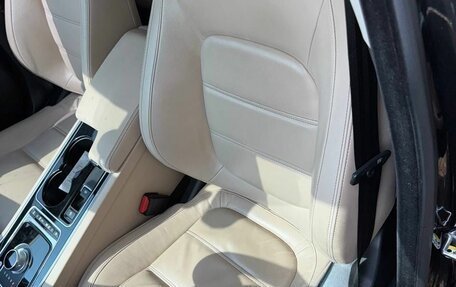 Jaguar XE I рестайлинг, 2015 год, 2 190 000 рублей, 8 фотография