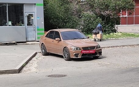 Toyota Altezza, 1999 год, 550 000 рублей, 10 фотография