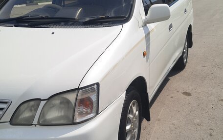 Toyota Gaia, 2000 год, 515 000 рублей, 3 фотография
