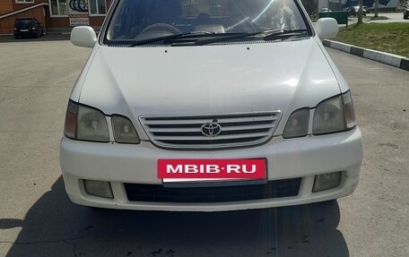 Toyota Gaia, 2000 год, 515 000 рублей, 2 фотография