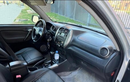 Toyota RAV4, 2004 год, 495 000 рублей, 10 фотография