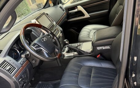 Toyota Land Cruiser 200, 2019 год, 7 800 000 рублей, 8 фотография