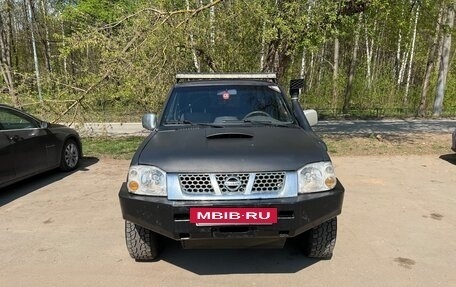 Nissan NP300, 2008 год, 890 000 рублей, 9 фотография